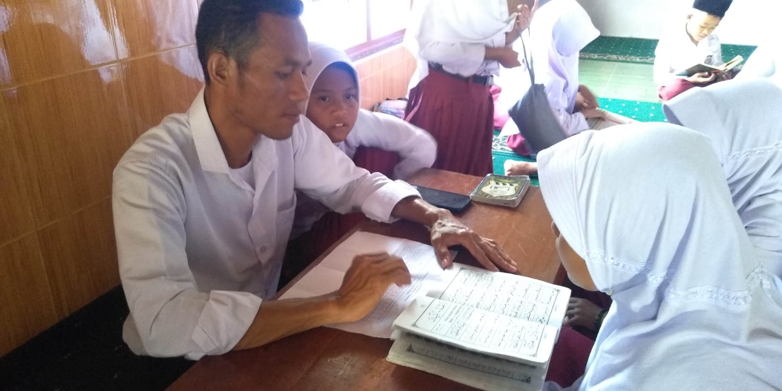 Kenaikan Tingkat Mengaji Siswa MIN 1 Gunungkidul: Membaca Al Quran dengan Konsisten