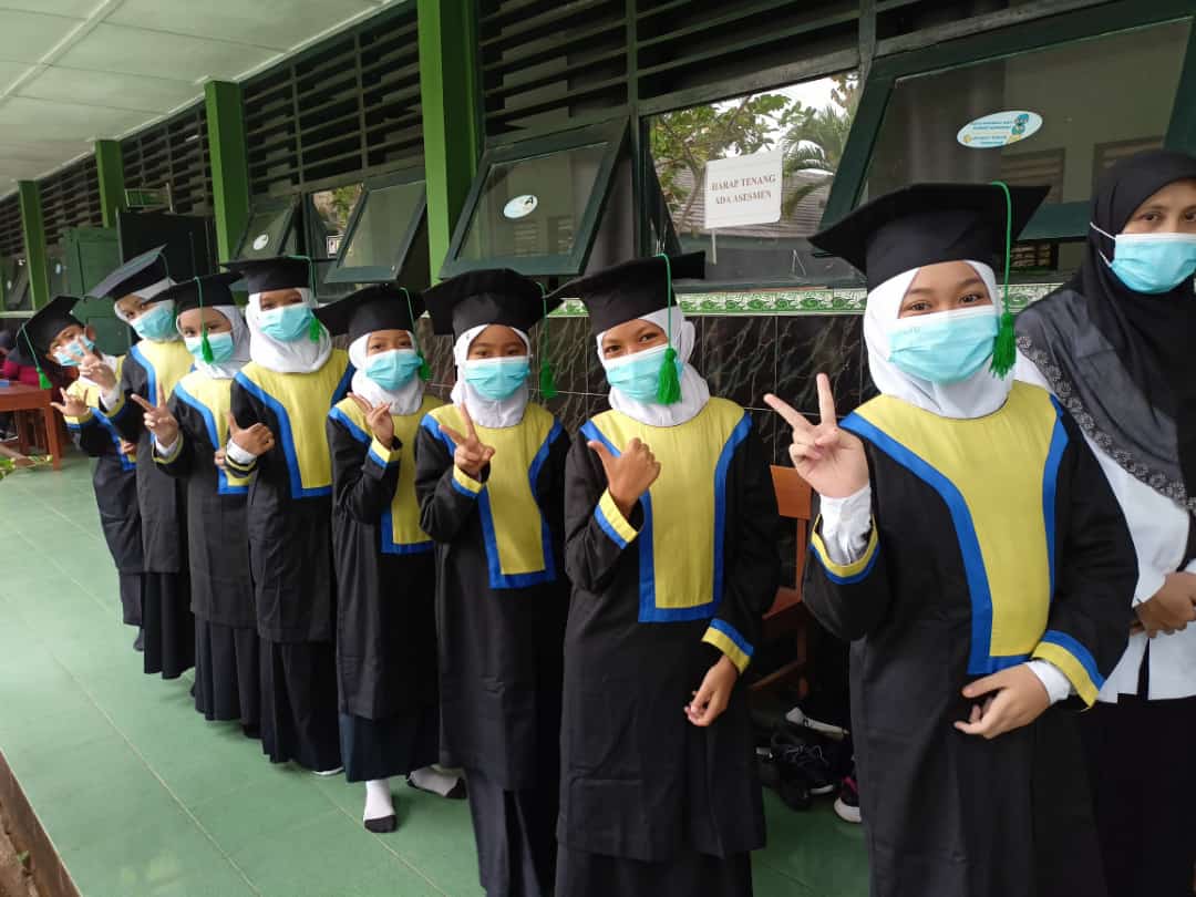 Wisuda Tahfidz Juz 30 Jadi Puncak Semarak Hari Santri Nasional 2021 MIN ...