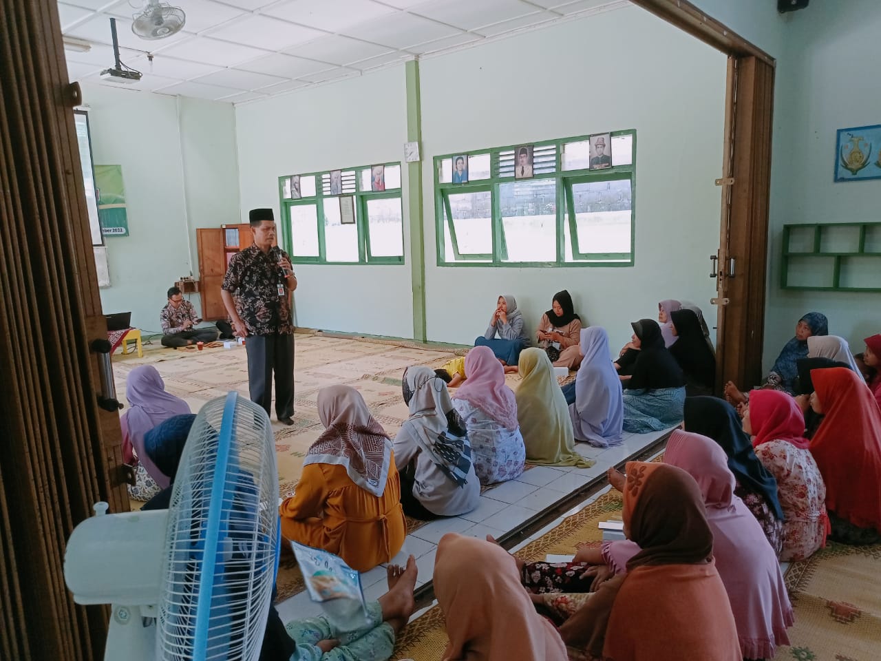  Perdana, MIN 5 Gunungkidul Selenggarakan Pendidikan Parenting dengan Wali Siswa 