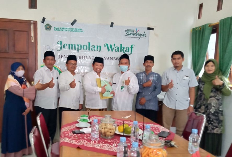 Kepala KUA Semin Lakukan Jempolan Wakaf Tanah di Ponpes Al Jauhar