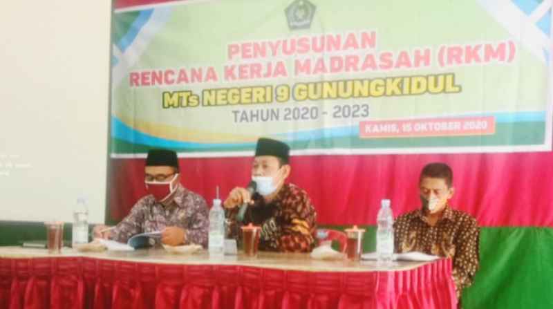 MTsN 9 Gunungkidul Susun Rencana Kerja Madrasah