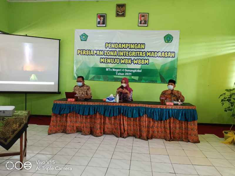 Kasi Kurikulum dan Kesiswaan Dukung MTsN 4 Gunungkidul Jadi Madrasah Digital