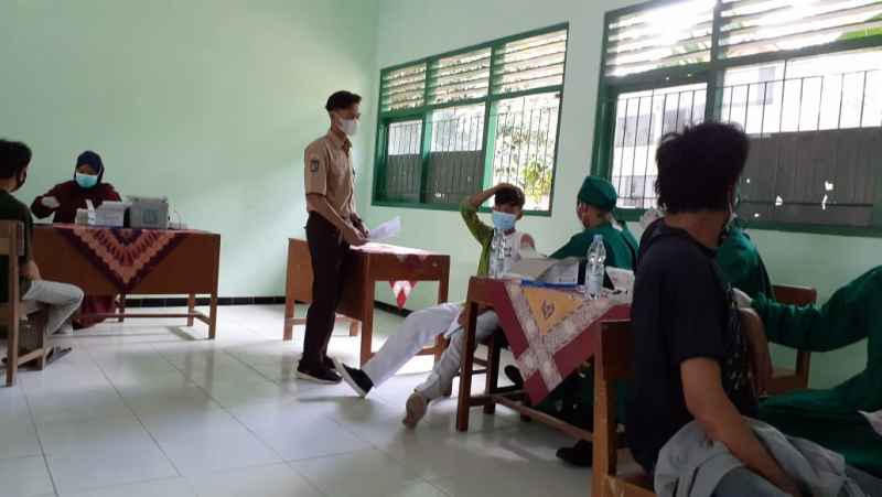 Gandeng Kodim, MTsN 6 Gunungkidul Dukung Percepatan  Vaksin Covid-19