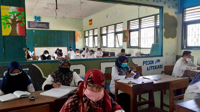 Koordinasi Rutin: Persiapan Vaksinasi Massal Siswa MTsN 8 Gunungkidul